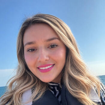 Childcare agency in Manta: Adriana