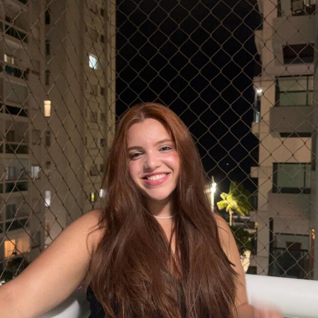 Babysitter in Campinas: Betina