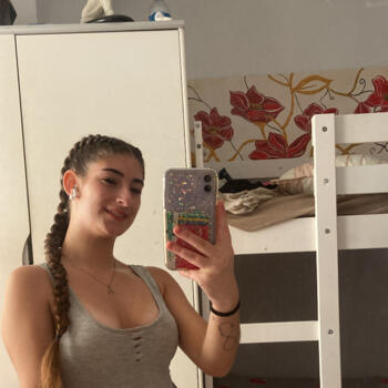 Nanny in Torrent: Elena