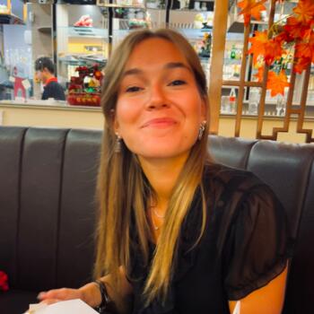 Babysitter in Hergnies: Elisa