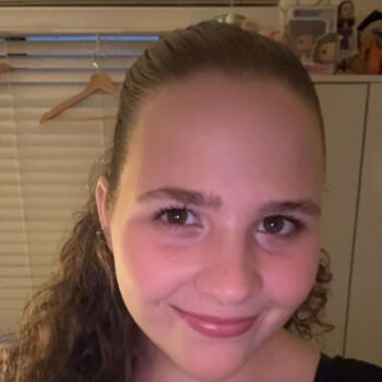Babysitter Gold Coast: Molly