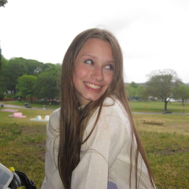 Barnvakt i Rönninge (Stockholms län): Olga