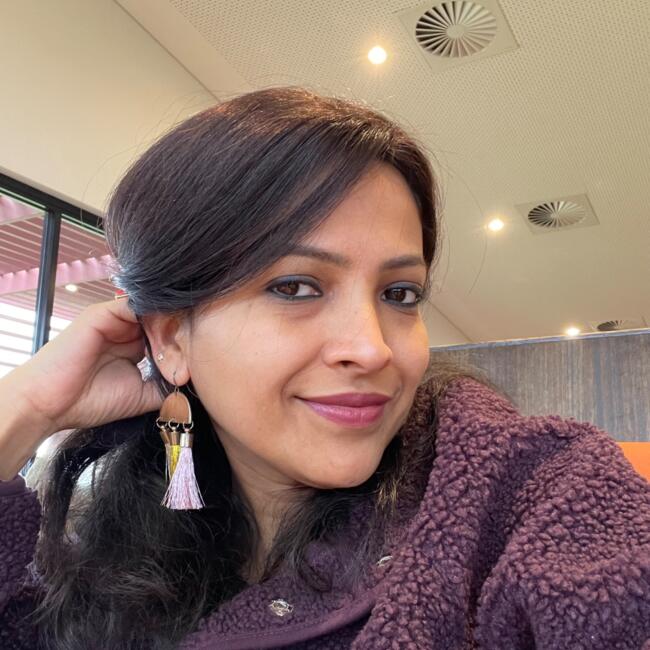 Babysitter in Melbourne: Megha