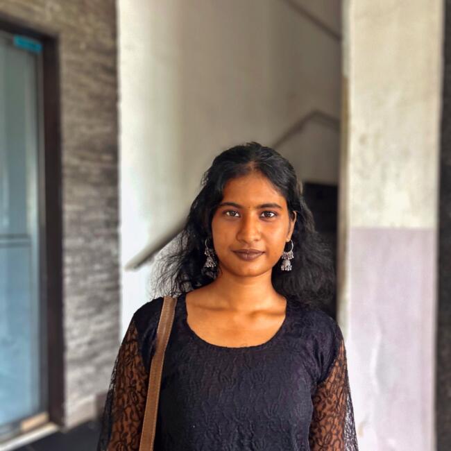 Babysitter in Chennai: Aarthi