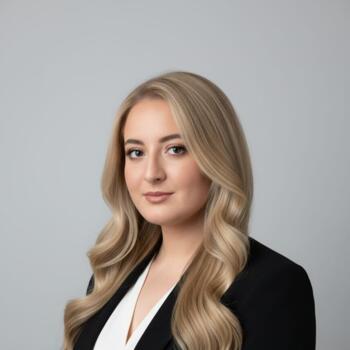 Babysitter in Gagny: Yasmine