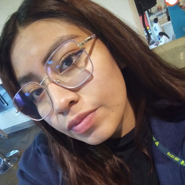 Babysitter in La Paz: Genesis Aguilar