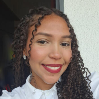 Babá em Goiânia: Pâmela