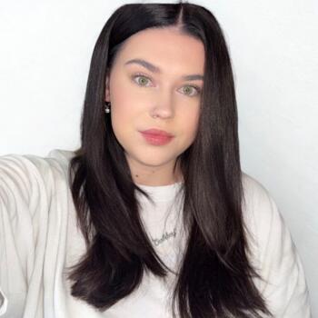 Babysitting job in Maryborough (Victoria): babysitting job Kiara