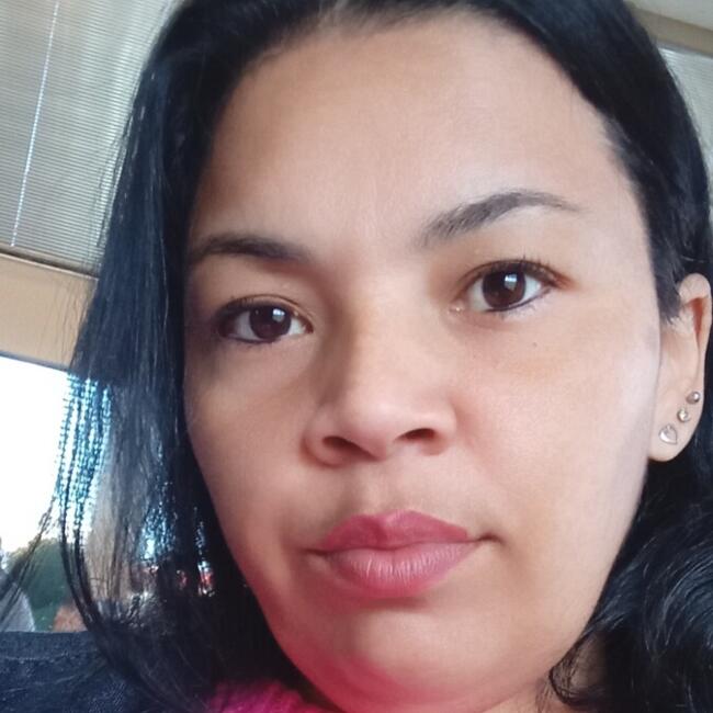 Babá em Apucarana: Janaína