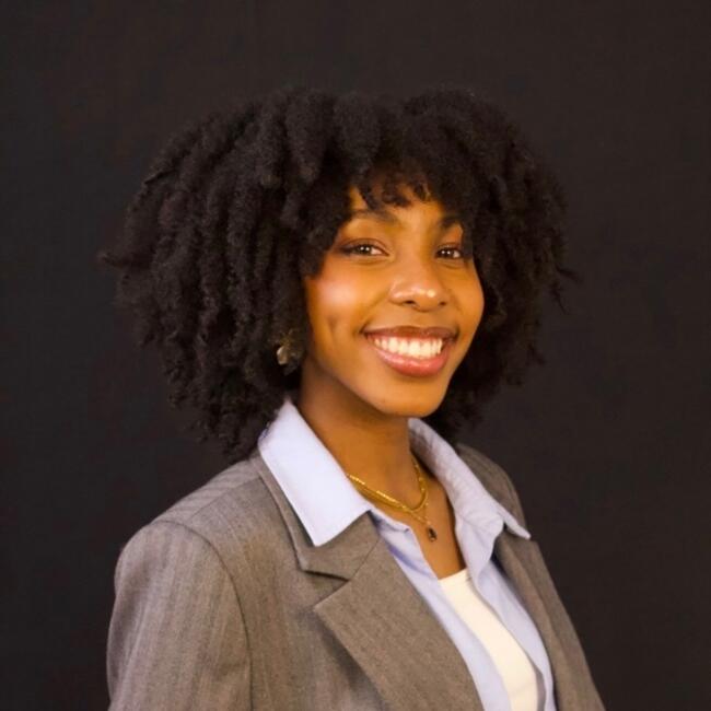 Babysitter in Montgeron: Sara-Katlynn