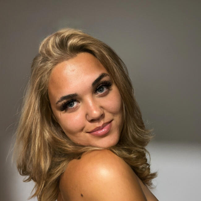 Babysitter in Croydon: Jenny