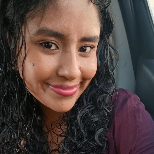 Babysitter in Lima: Paola