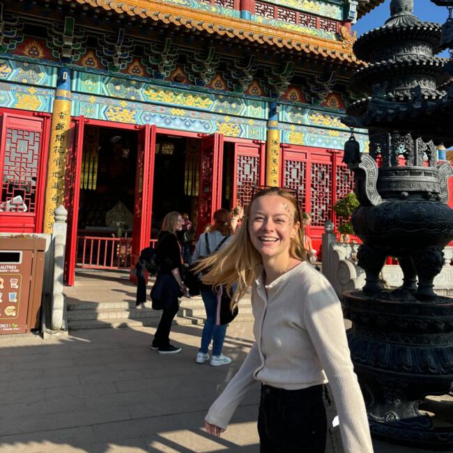 Babysitter in Waterloo: Manon