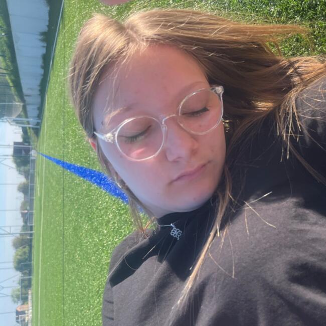 Babysitter in Bruay-sur-l'Escaut: Margaux