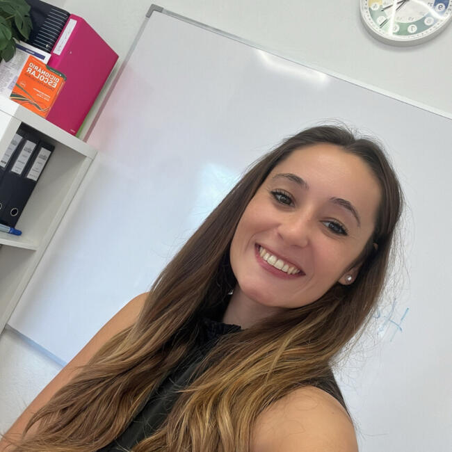 Babysitter em Portimão: Alexandra