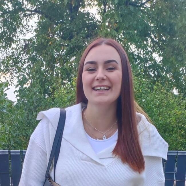 Babysitter in Cambronne-lès-Ribécourt: Ema