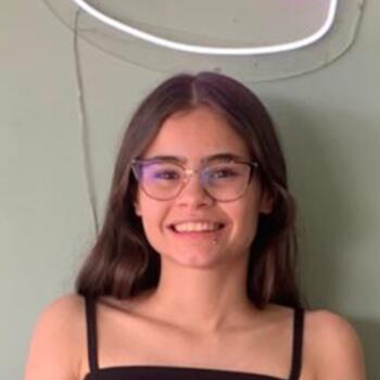 Babá em Brasília: Anny luara