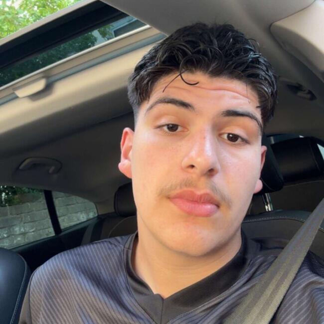 Babysitter in Herstal: Arda