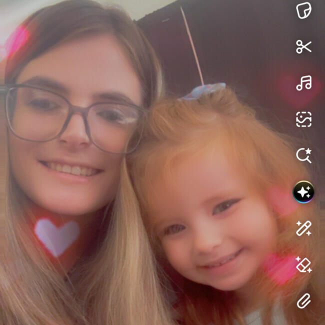 Babysitter in Lake Elsinore: Shayla