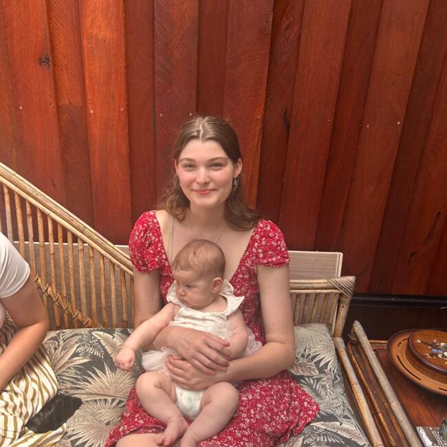 Babysitter in Wollongong: Chenoa