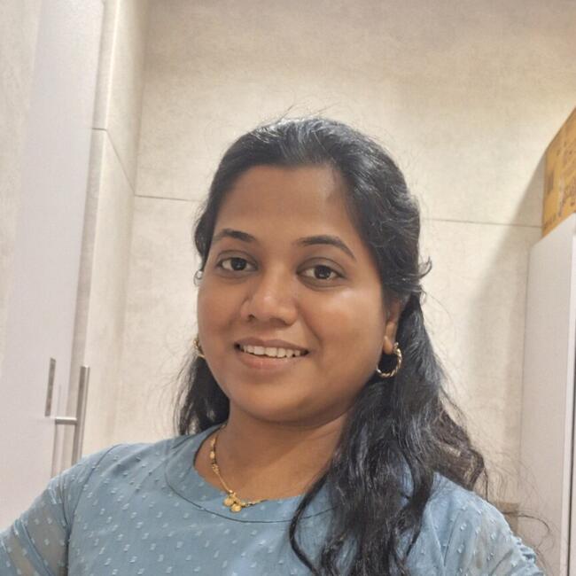 Babysitting job in Thāne: Sushma