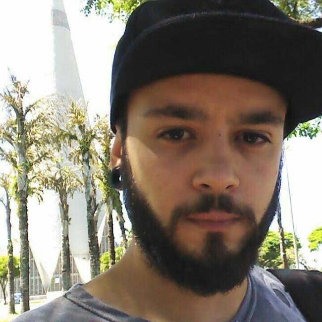 Babysitting job in Curitiba: Ricardo