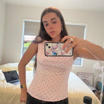 Babysitter in Wellington: Olivia