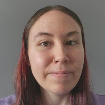 Baby-sitter Edmonton: Hailey