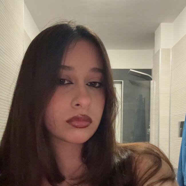 Babysitter a Acerra: Valentina