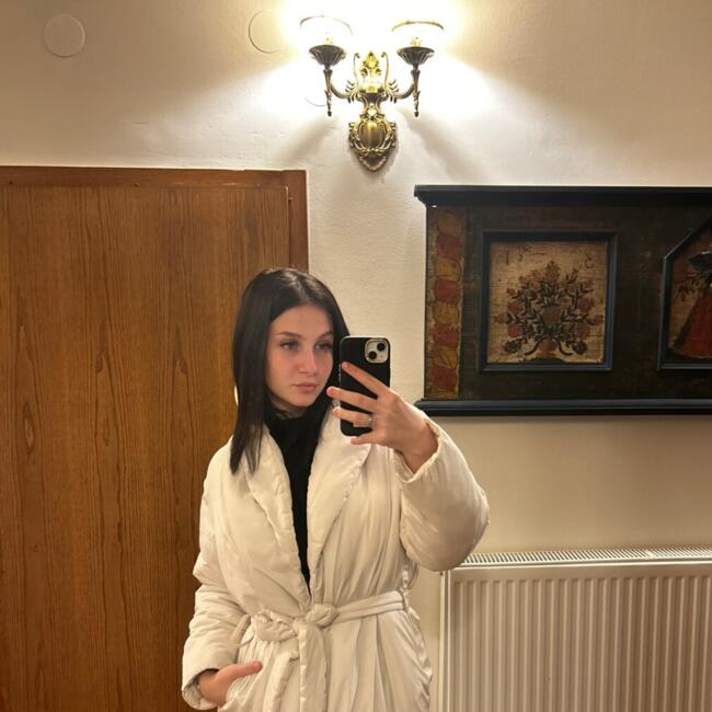 Babysitter in Domžale: Lana