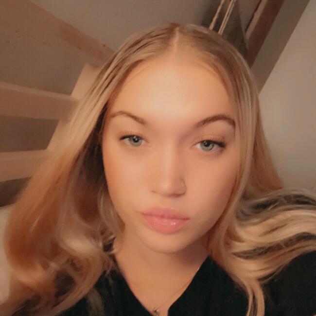 Babysitter in Sydney: Jade