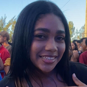 Babá Parnaíba: Charliane