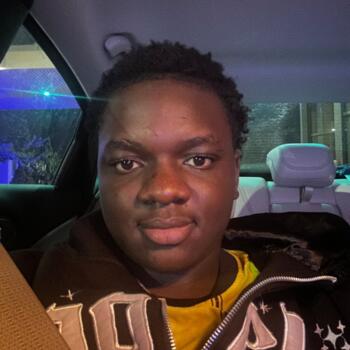 Babysitter in Allentown: Maz