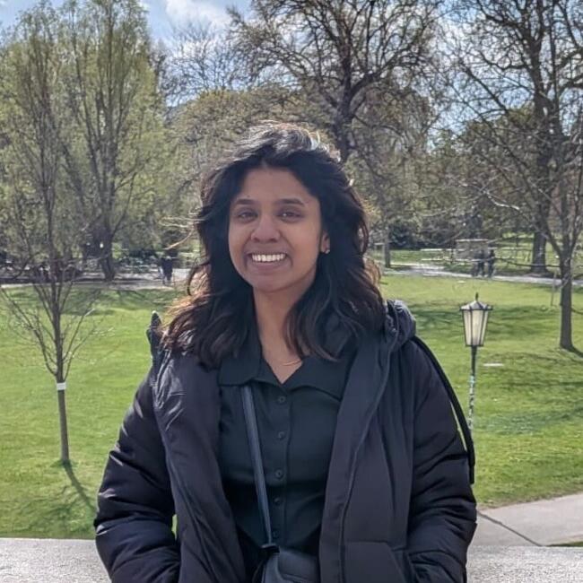 Babysitter in Dresden: Sneha