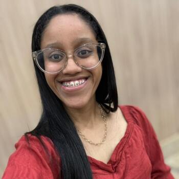 Babysitter in São José (São José): Viviane
