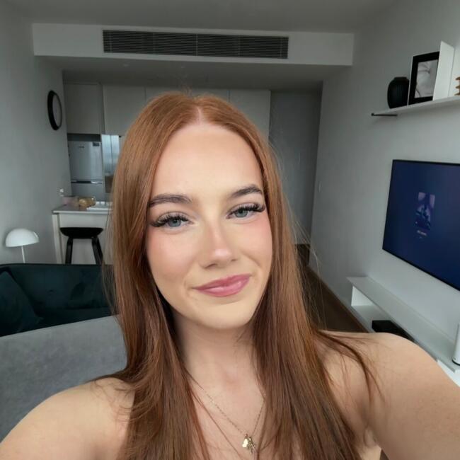 Babysitter in Gold Coast: Mikaela