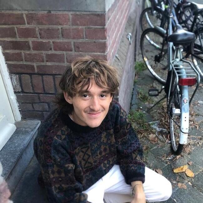 Babysitter in Berlin: Hadrian