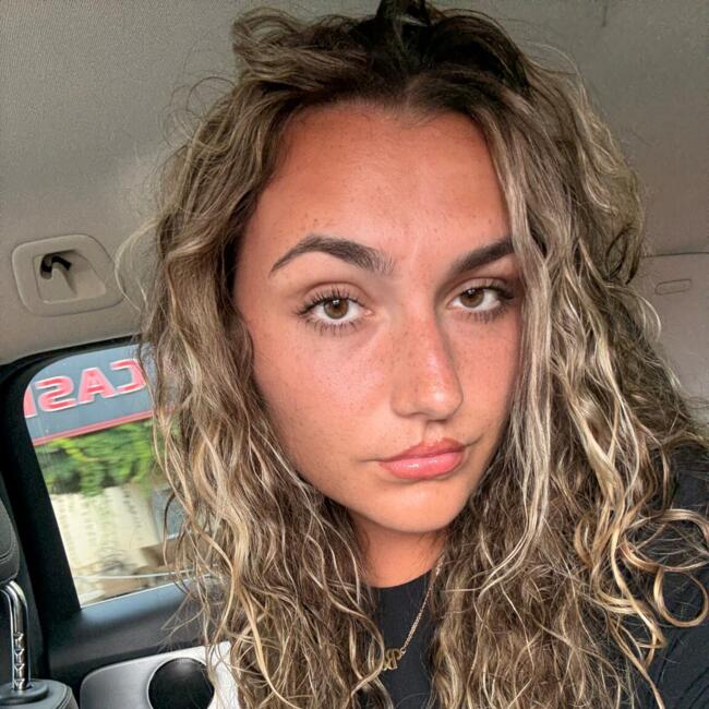 Baby-sitter in Winnipeg: Berina