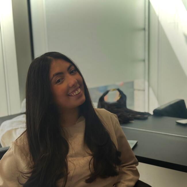Baby-sitter à Molenbeek-Saint-Jean: Hajar