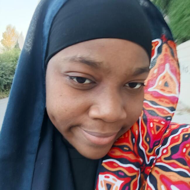 İstanbul bölgesinde bebek bakıcısı: Andy Grace