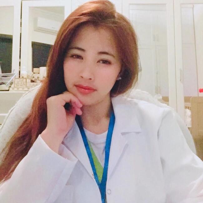 Babysitter in Riyadh: Michelle