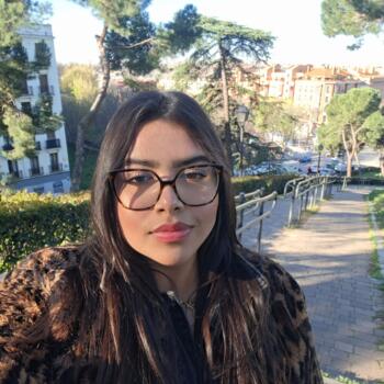 Babysitter in Valencia: Valeria