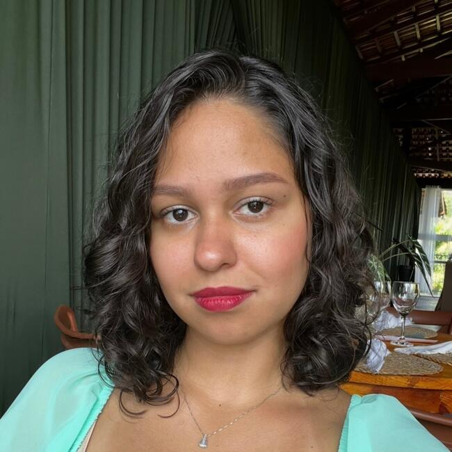 Babysitter in Itabira: Yasmin