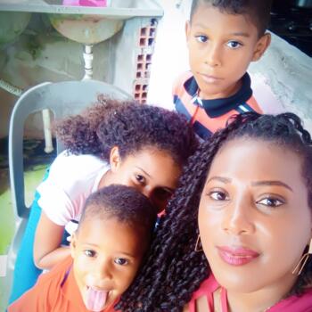 Babysitter in Ananindeua: Dayane
