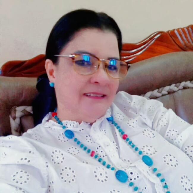 Babysitter in Esparza: Martha