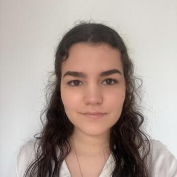 Babysitter in Saint-Cloud: Maëva