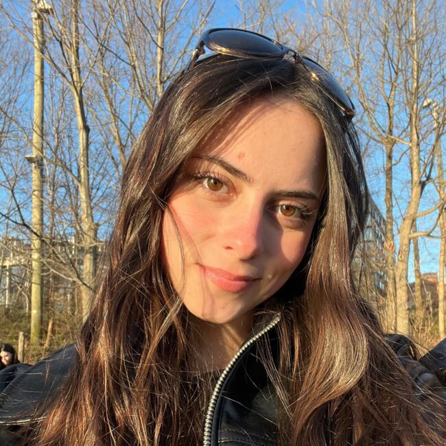 Canguro en Móstoles: Ainara González
