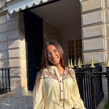 Babysitter in Puteaux: Aicha