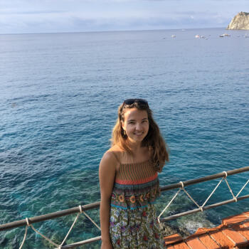 Babysitter in Lisbon: Maria