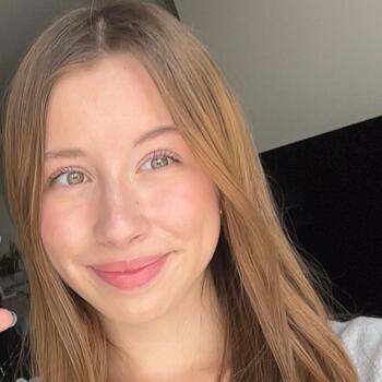 Babysitter in Thorigny-sur-Marne: Emy